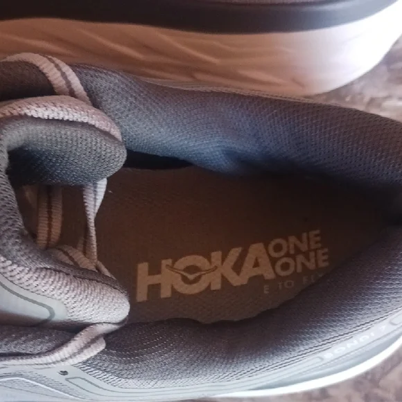 Hoka Bondi 7 Gray and White Athletic Shoes with Maximalist Cushioning - Picture 8 of 14